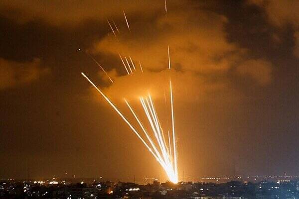 شلیک ده‌ها راکت از لبنان به سمت اراضی اشغالی