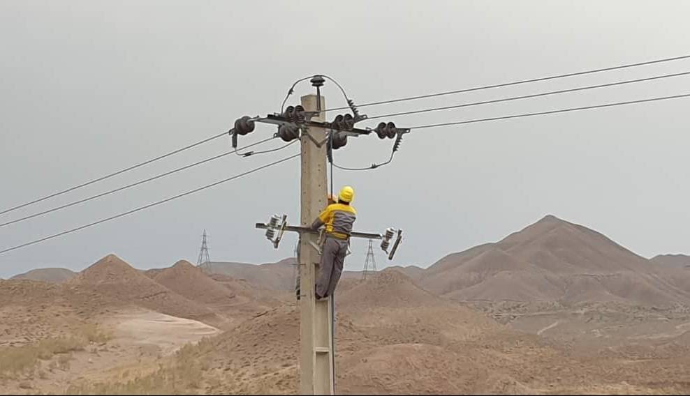 شبکه برق ۱۱ روستای آبدانان اصلاح و به‌روزرسانی می‌شود