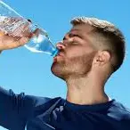 آیا مصرف ۸ لیوان آب در روز لازم است؟