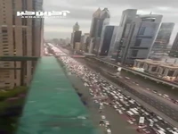 وضعیت عجیب بزرگراه شیخ زائد دبی بعد از بارندگی!