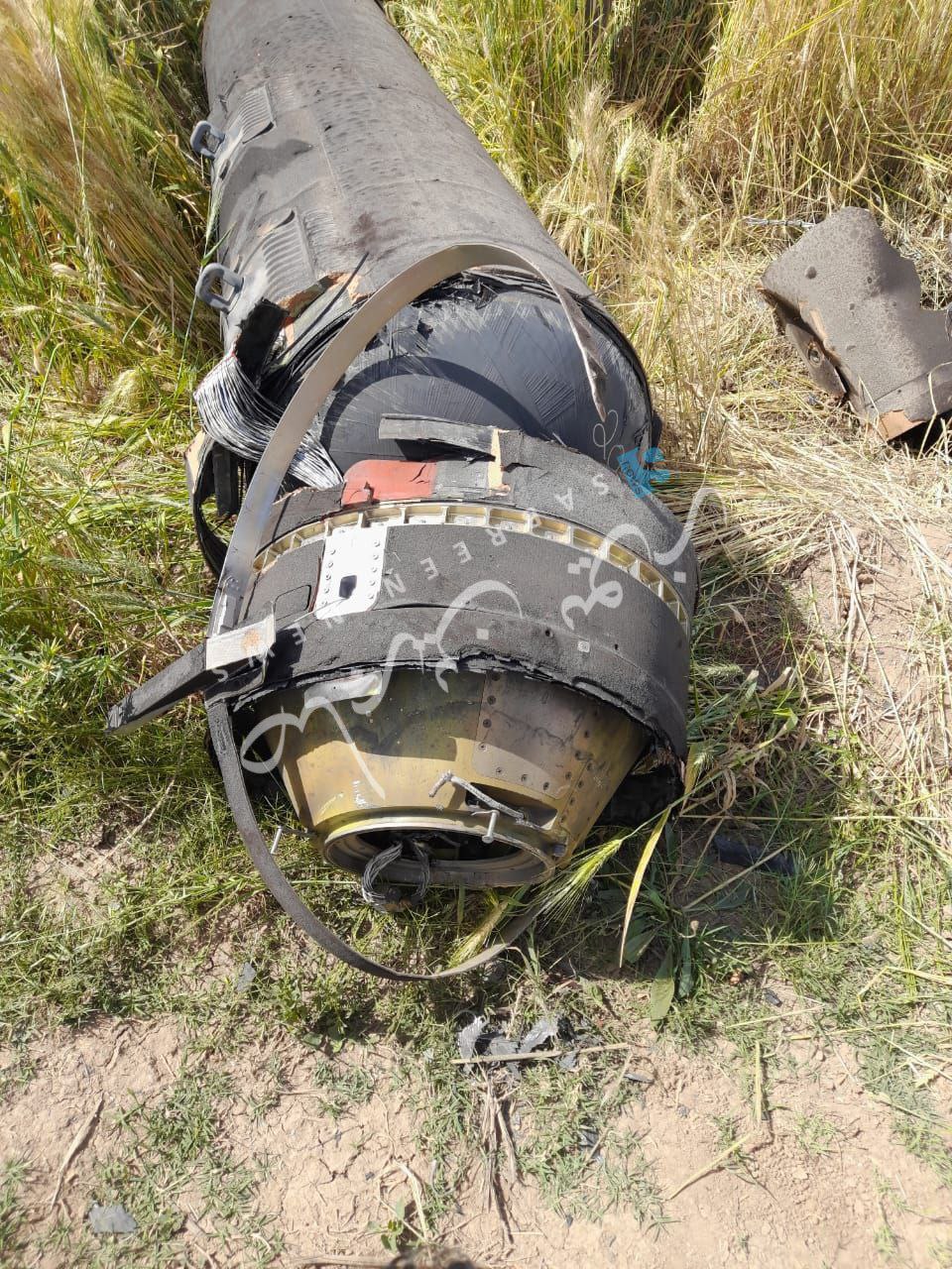 عکس/ تصاویری از بدنه یک موشک دیگر در استان واسط عراق