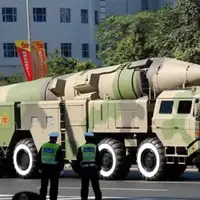 نشنال اینترست: چین موشک دانگ فنگ-۲۱ را برای غرق کردن ناو‌های آمریکا ساخته است