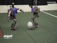 ربات‌های دوپا گوگل سریع‌تر و قدرتمندتر از قبل فوتبال بازی می‌کنند