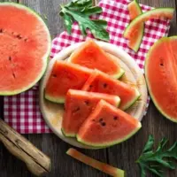 اتفاقاتی که بعد از زیاده‌روی در مصرف هندوانه در بدن شما می‌افتد