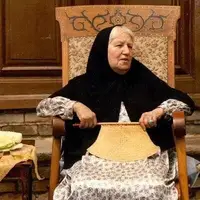 مادر سینمای ایران: دنبال خیاطی می‌رفتم وضعم بهتر بود  