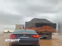 وقوع سیلاب در جاده شهرضا به اصفهان
