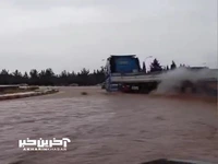وضعیت خیابان‌های زرند کرمان بعد از بارش شدید باران