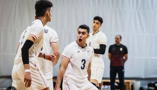 تیم والیبال دانش‌آموزی ایران فینالیست شد