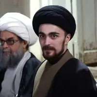 تصاویری از نوه و نتیجه امام خمینی در مراسم عزاداری فوت عروس ارشد امام(ره)