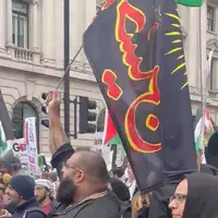 پرچم «یا حسین» در تظاهرات حامیان فلسطین در لندن 