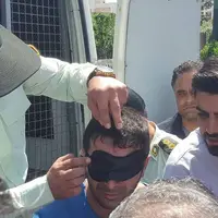 بازداشت مرد شروری که مردم را در اتوبوس با زنجیر کتک زد