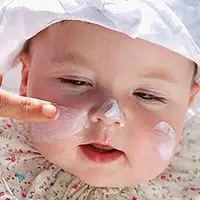 نحوه مراقبت از پوست کودکان در برابر آفتاب