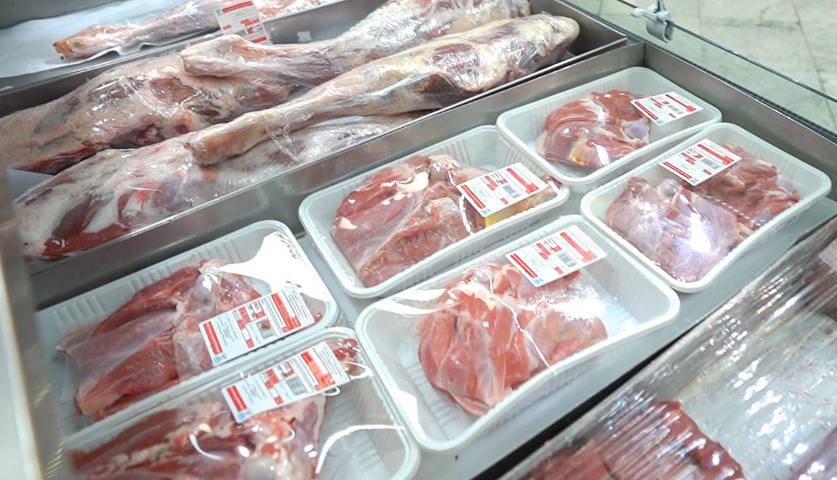 توزیع گوشت قرمز در بازارهای روز کرج