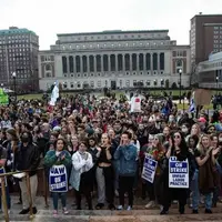 حجم بالای دانشجویان معترض در دانشگاه ورجینیای آمریکا
