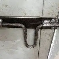 نحوه ساخت آسان یک «قفل در خانه» با میلگرد