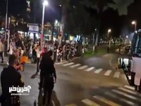 متفرق‌کردن معترضان اسرائیلی با ماشین آب‌پاش