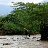 شمار قربانیان سیل و رانش زمین در کنیا به 120 نفر رسید