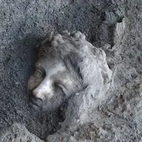 4 گوشه دنیا/ نخستین امپراتور روم کجا دفن شد؟