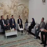 معاون وزیر کار با خانواده شهید وطن‌خواه دیدار کرد