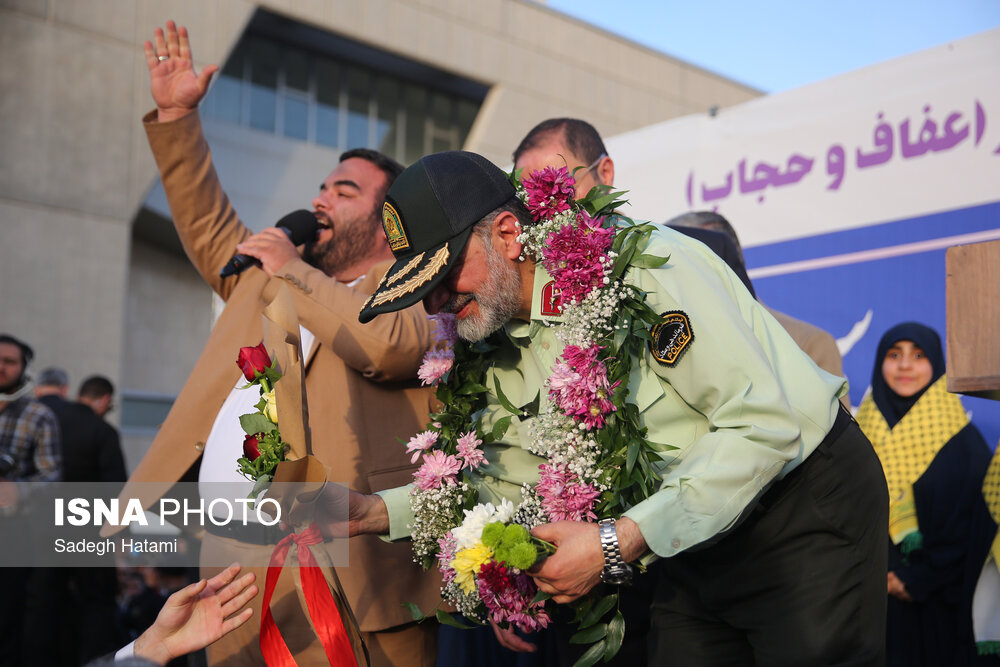 عکس/ اجتماع مردمی حمایت از طرح نور در مشهد