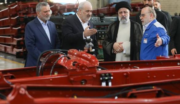 کنایه «عصر ایران» به دولت: تعداد کارخانه‌های احیاشده هر بار هزارتا زیادتر می‌شود