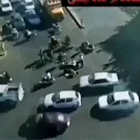 تصادف باورنکردنی ۴ موتورسوار به صورت همزمان در مشهد!