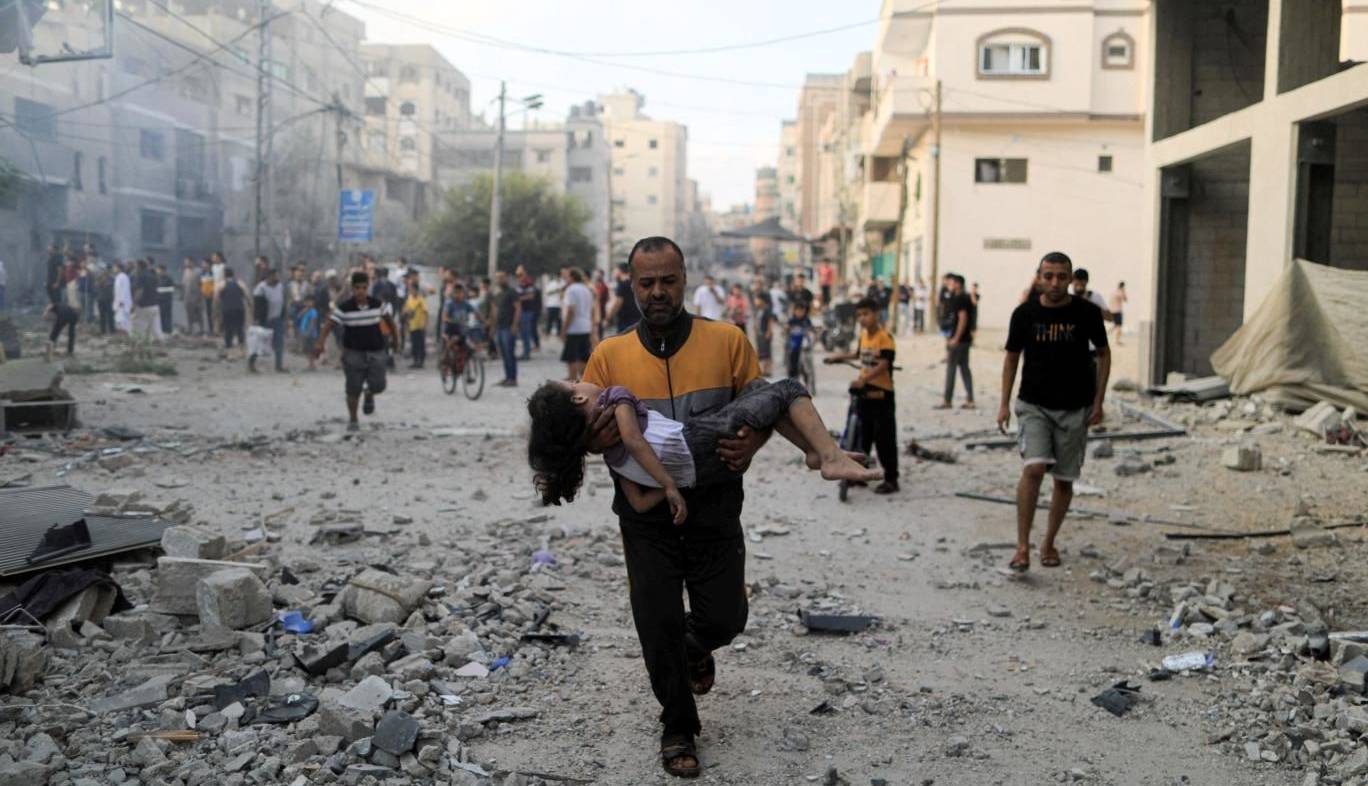 پزشک بریتانیایی: غزه شبیه هیچ‌کدام از مناطق جنگی که قبلا دیده بودم نیست