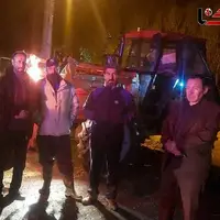 نجات خانواده ۱۱ نفره گرفتار در کوه بعد از ۵ ساعت جستجو