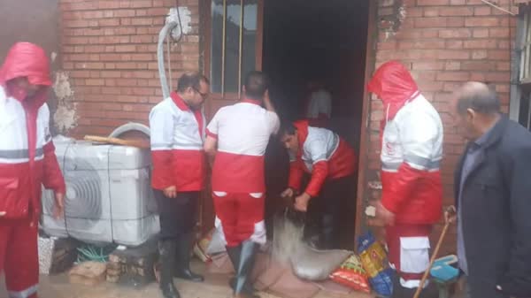امدادرسانی به 2152 نفر در آبگرفتگی‌های خوزستان