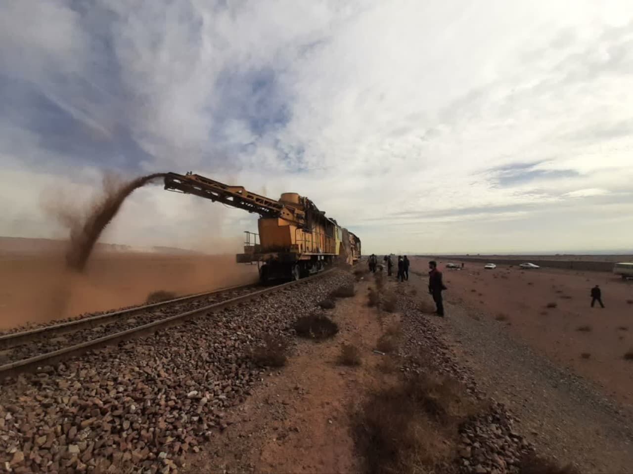 عملیات بهسازی ریل راه‌آهن ساقه - باغیک قم به اتمام رسید