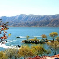 دریاچه زریبار مریوان در کردستان بعد از سال‌ها سرریز کرد 