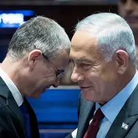 نتانیاهو از رفتن به زندان جان به در برد