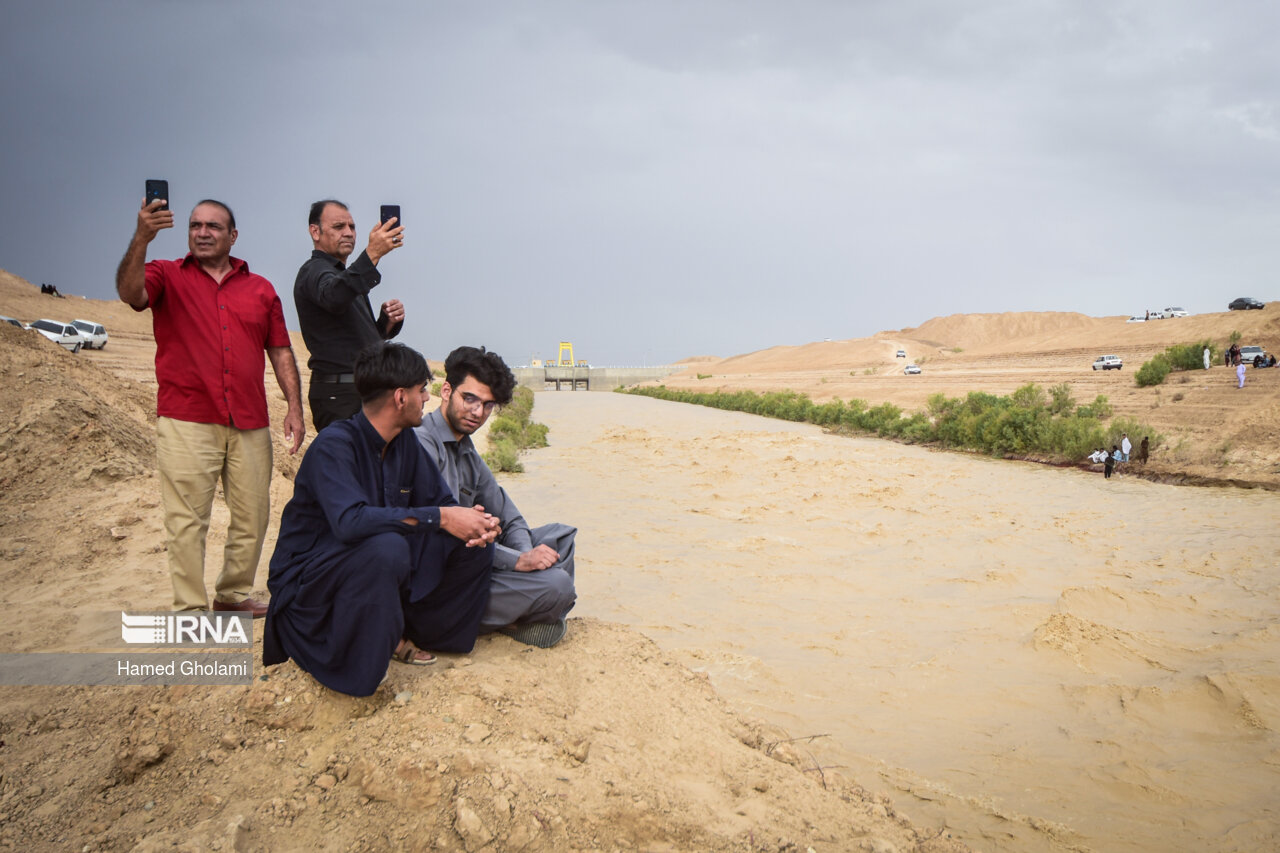عکس/ آب در راه سیستان