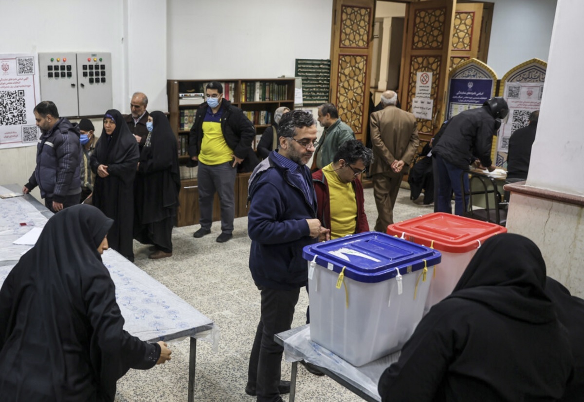 اعتراف کیهان: فقط 165 نامزد اعتدالی و اصلاح‌طلب برای انتخابات مجلس تایید صلاحیت شده بودند