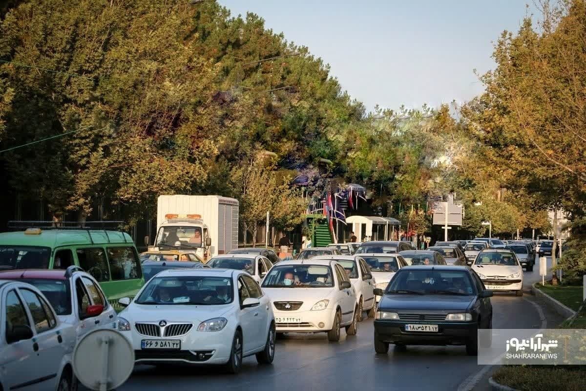 ترافیک پرحجم در میدان آزادی، تقاطع کلاهدوز و میدان بهارستان مشهد