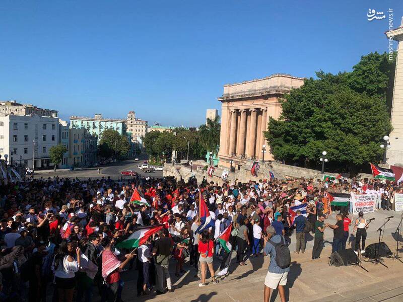 عکس/ تظاهرات دانشجویان دانشگاه هاوانا در کوبا برای حمایت از غزه