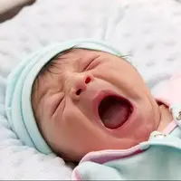 چرا نوزادان دائما گریه می کنند
