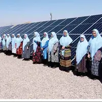 نجات روستا با نخستین مزرعه‌ خورشیدی زنانه