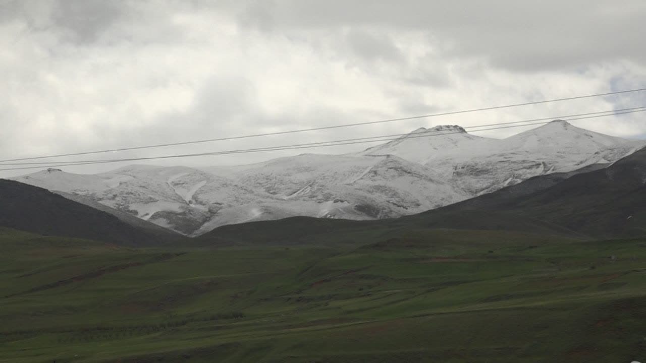 بارش برف بهاری در ارتفاعات تکاب