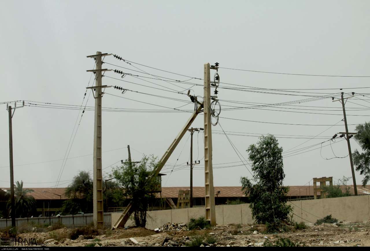 خسارت طوفان به تأسیسات برق در 3 شهرستان خراسان رضوی