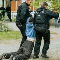 عکس/ پاسخ پلیس آلمان به دانشجویان معترض به جنایات صهیونیست ها!