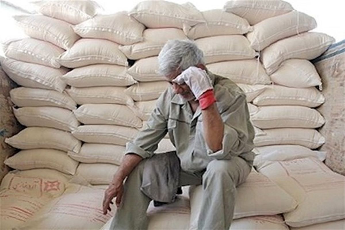 خروج بیش از 2 هزار کیسه آرد غیرمجاز از شبکه پخت نان مشهد