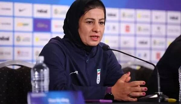 درخواست سرمربی فوتبال بانوان ایران از رییس فدراسیون
