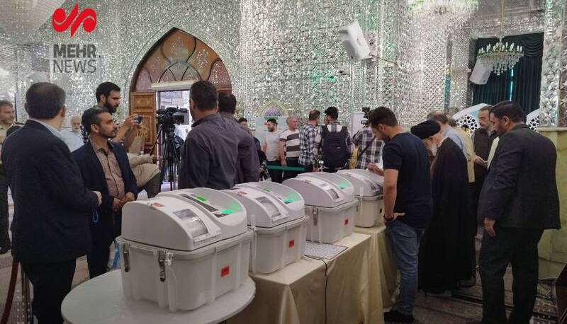 عکس/ صف رای گیری دور دوم انتخابات در امامزاده صالح (ع) تهران