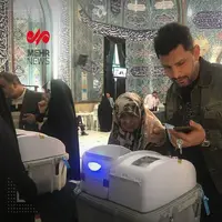  عکس/ حضور خانواده‌ها در حسینیه ارشاد برای شرکت در انتخابات مجلس