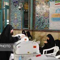 عکس/ رای گیری مرحلهٔ دوم انتخابات مجلس در حسینیه ارشاد