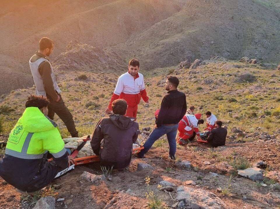 سقوط مرگبار یک گردشگر در ارتفاعات اشتهارد