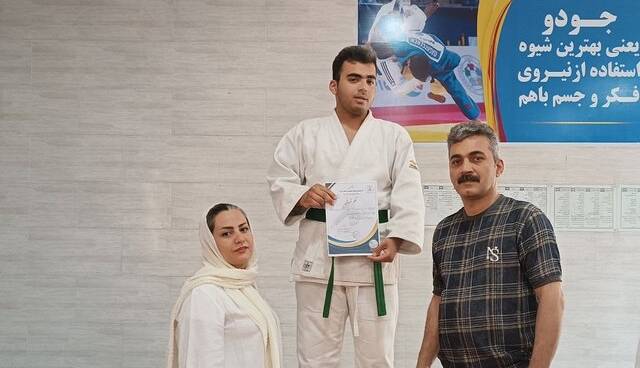 دانش‌آموز استثنایی مدال نقره مسابقات جودو قهرمانی کردستان را کسب کرد
