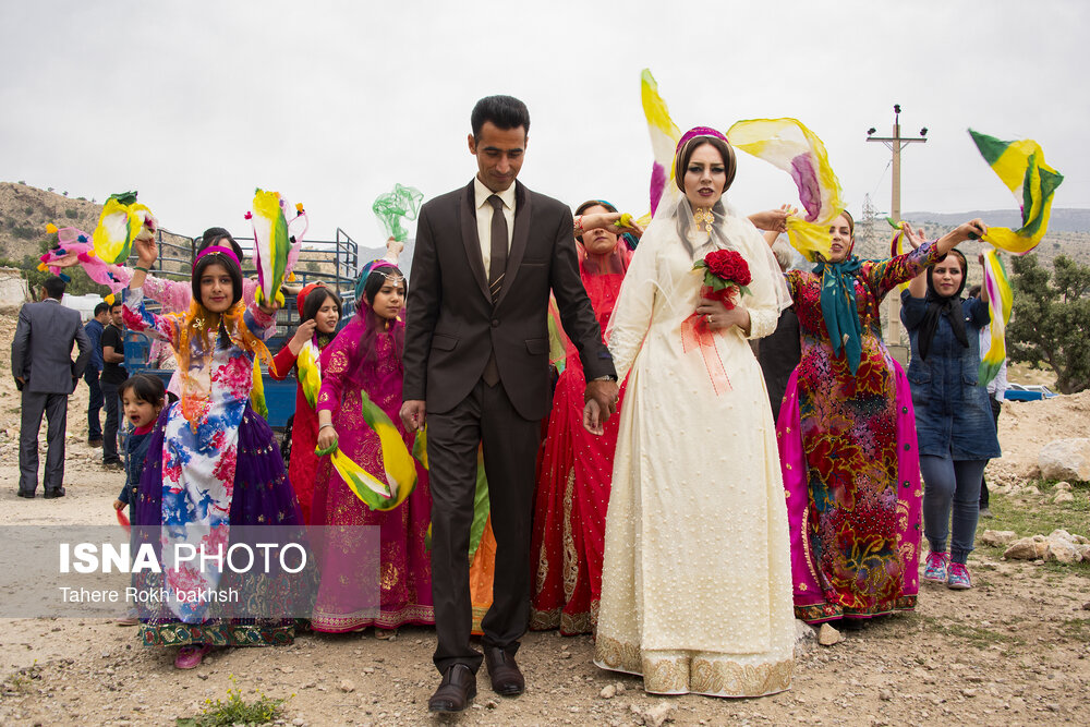 عکس/ جلوه هایی زیبا از مراسم عروسی در خانواده های عشایری استان فارس