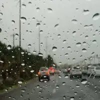 بارش باران و لغزندگی راه‌های استان البرز